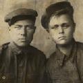 1941 год. С другом.